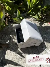 Kampanyalı! 6x4x3 Beyaz Mermer Desenli Süngerli Yüzük Kutusu [Demonte] - Görsel 1