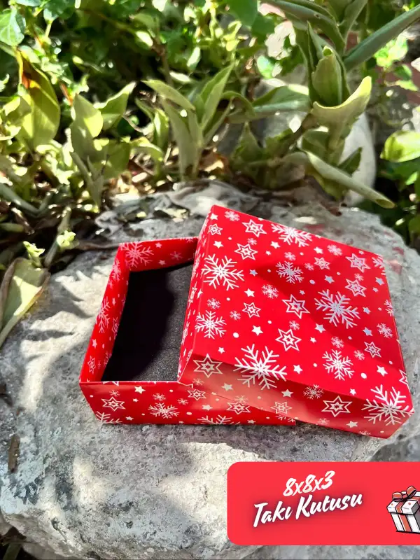 8x8x3 Kırmızı Kartanesi Süngerli Takı Kutusu [Demonte]