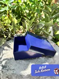 8x8x3 Lacivert Süngerli Takı Kutusu [Demonte] - Görsel 3