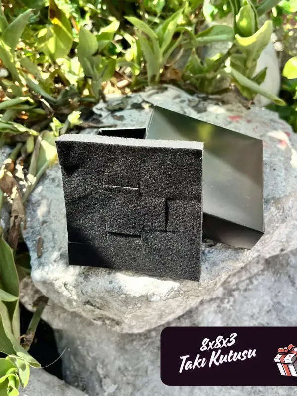 8x8x3 Siyah Süngerli Takı Kutusu [Demonte]