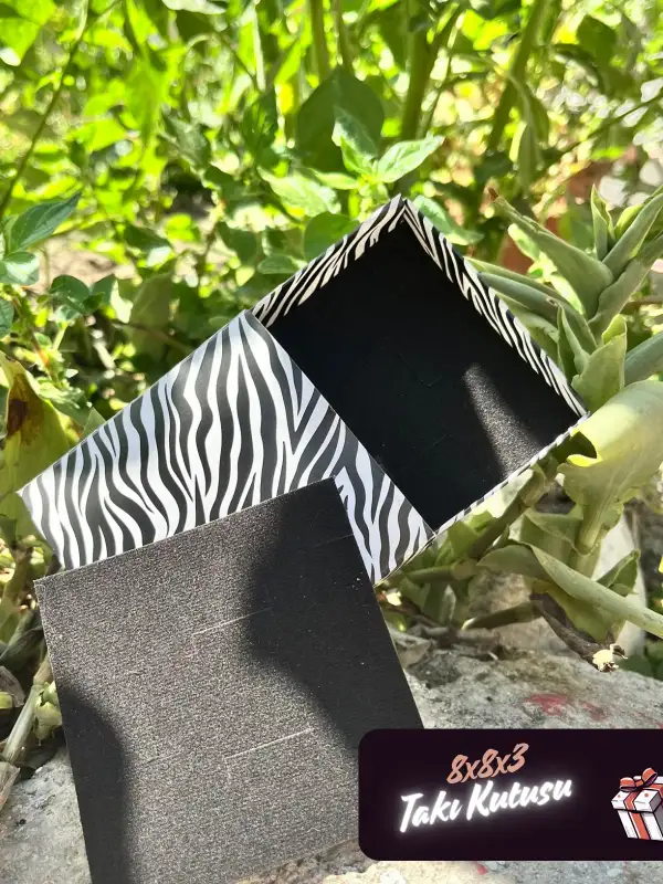 8x8x3 Zebra Desenli Süngerli Takı Kutusu [Demonte]